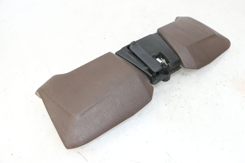 photo de PANNELLO INTERNO SUPERIORE PIAGGIO MP3 500 (2014 - 2017) - Primo piano tecnico