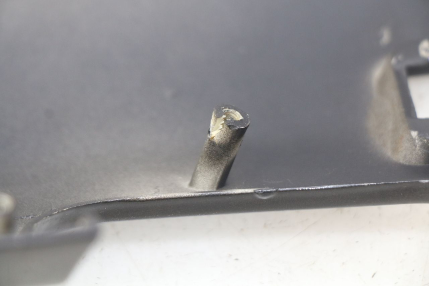 photo de PANNELLO INTERNO SUPERIORE TNT MOTOR OTTO 2T 50 (2012 - 2018) - Primo piano tecnico