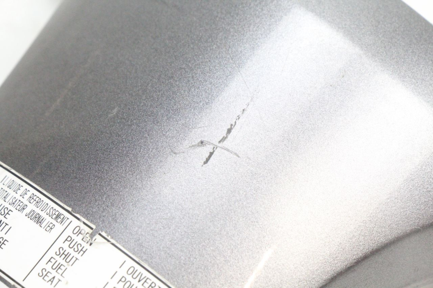 photo de RETROSCUDO SUPERIORE HONDA PCX (JF28) 125 (2009 - 2011) - Dettaglio del componente