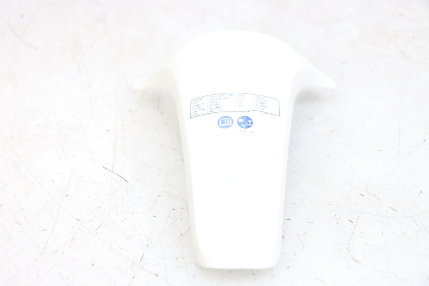 photo de PANNELLO INTERNO SUPERIORE HONDA PCX (JF47) 125 (2012 - 2013) - Zoom sullo stato d'uso