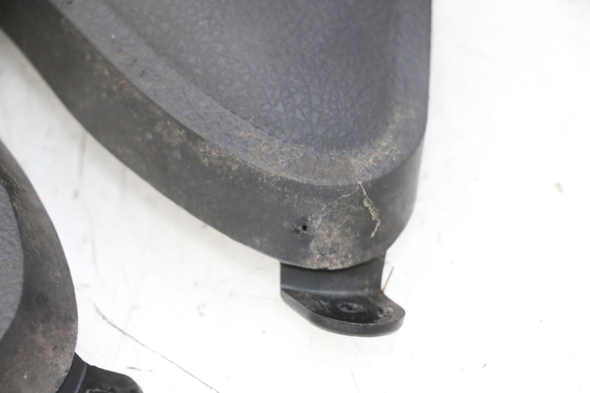 photo de RETROSCUDO SUPERIORE YAMAHA X-MAX XMAX 125 (2010 - 2013) - Vista d'insieme del prodotto