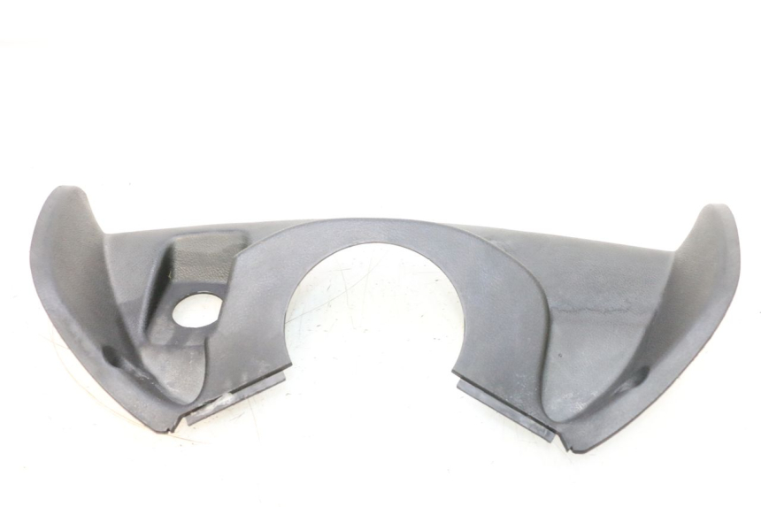 photo de PANNELLO INTERNO SUPERIORE YAMAHA YP MAJESTY 125 (1998 - 2001) - Altra angolazione