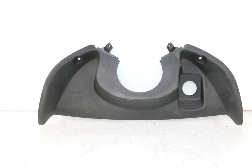 photo de PANNELLO INTERNO SUPERIORE YAMAHA YP MAJESTY 125 (2002 - 2006) - Vista principale