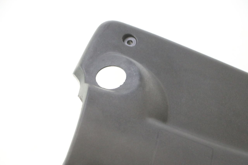 photo de RETROSCUDO PEUGEOT TREKKER 50 (1995 - 2004) - Focus sulla struttura