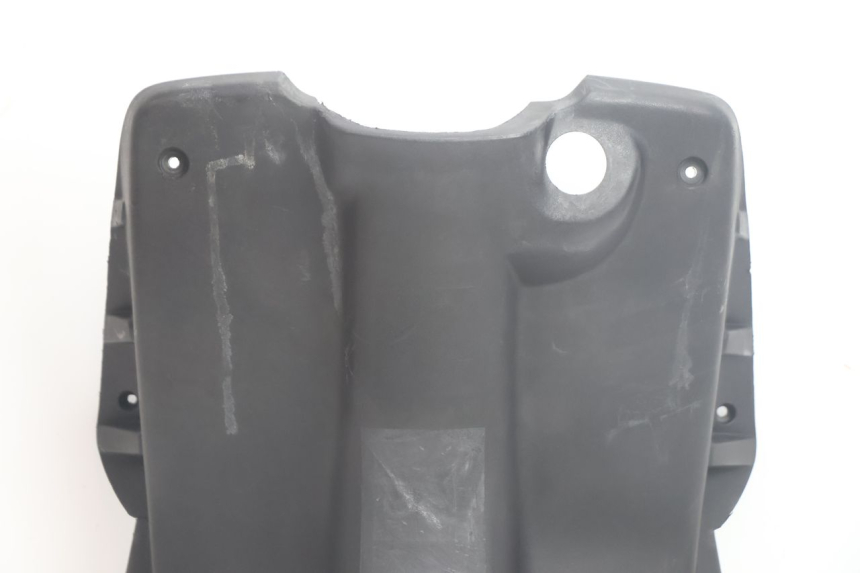 photo de RETROSCUDO PEUGEOT TREKKER 50 (1995 - 2004) - Dettaglio del componente