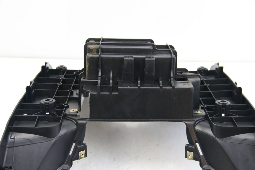 photo de PANNELLO INTERNO PEUGEOT TWEET 4T 50 (2010 - 2014) - Zoom sullo stato d'uso