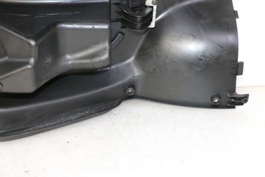 photo de RETROSCUDO PEUGEOT TWEET PRO CARGO 50 (2018 - 2022) - Zoom sullo stato d'uso