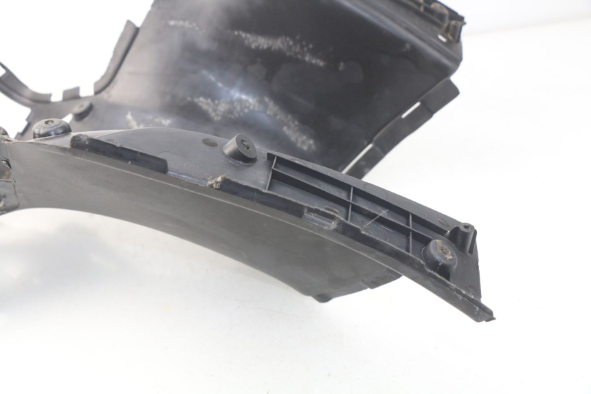 photo de FASCIA INTERNA SUZUKI UC EPICURO 125 (1999 - 2003) - Altra angolazione