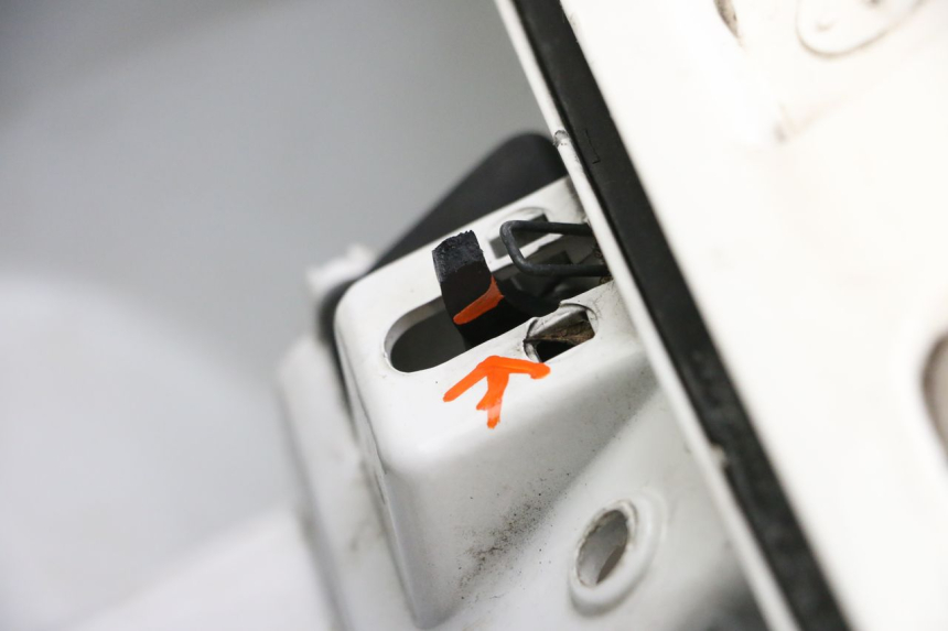 photo de RETROSCUDO PIAGGIO VESPA GTS SUPER IE 125 (2009 - 2016) - Foto prodotto supplementare