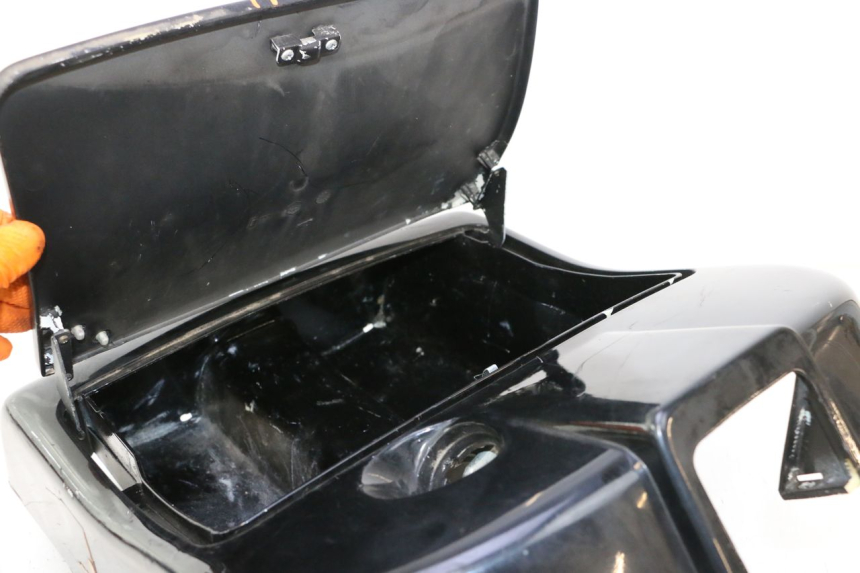 photo de RETROSCUDO PIAGGIO VESPA PK FL 2T 50 (1990 - 1996) - Dettagli dei punti di fissaggio