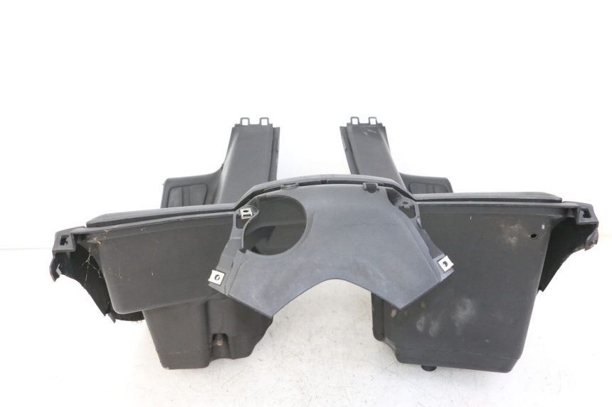photo de RETROSCUDO YAMAHA X-MAX XMAX ABS 250 (2010 - 2012) - Zoom sui componenti