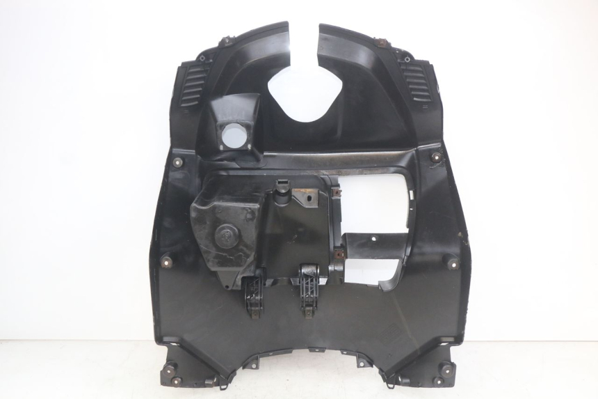 photo de TABLIER INTERIORE YAMAHA X-MAX XMAX 250 (2006 - 2009) - Stato della superficie e materiale