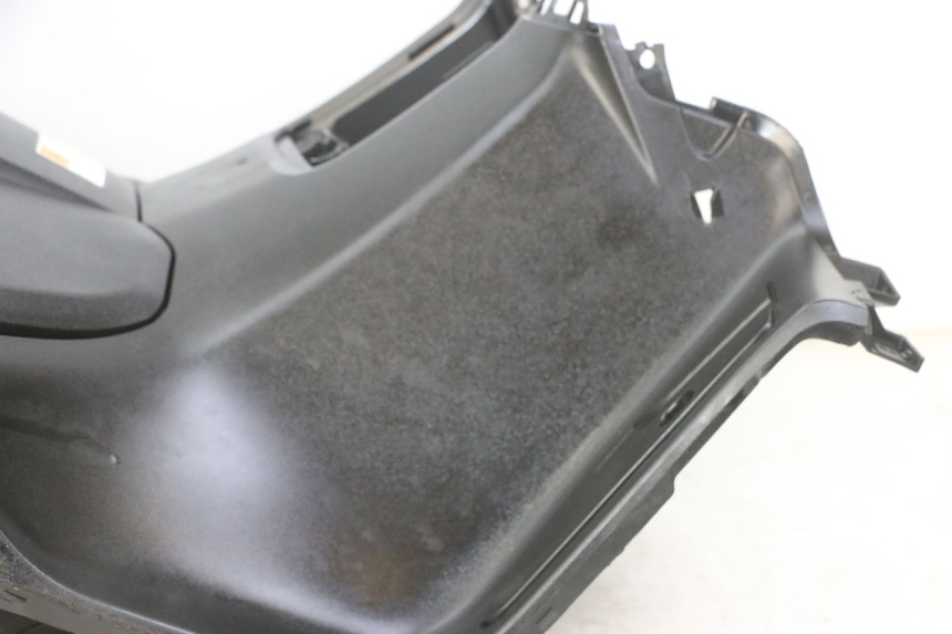 photo de PANNELLO INTERNO YAMAHA X-MAX XMAX 125 (2010 - 2013) - Zoom sui componenti