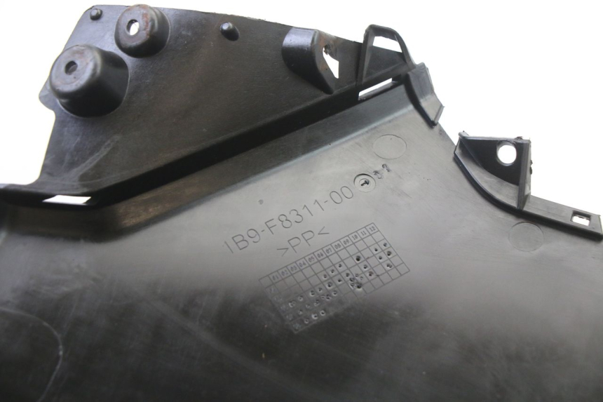 photo de PANNELLO INTERNO YAMAHA XMAX X-MAX 125 (2006 - 2009) - Zoom sui componenti