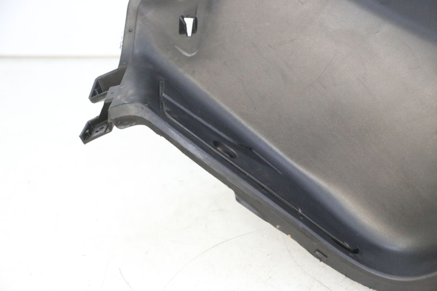 photo de PANNELLO INTERNO YAMAHA X-MAX XMAX 125 (2010 - 2013) - Focus sulla struttura