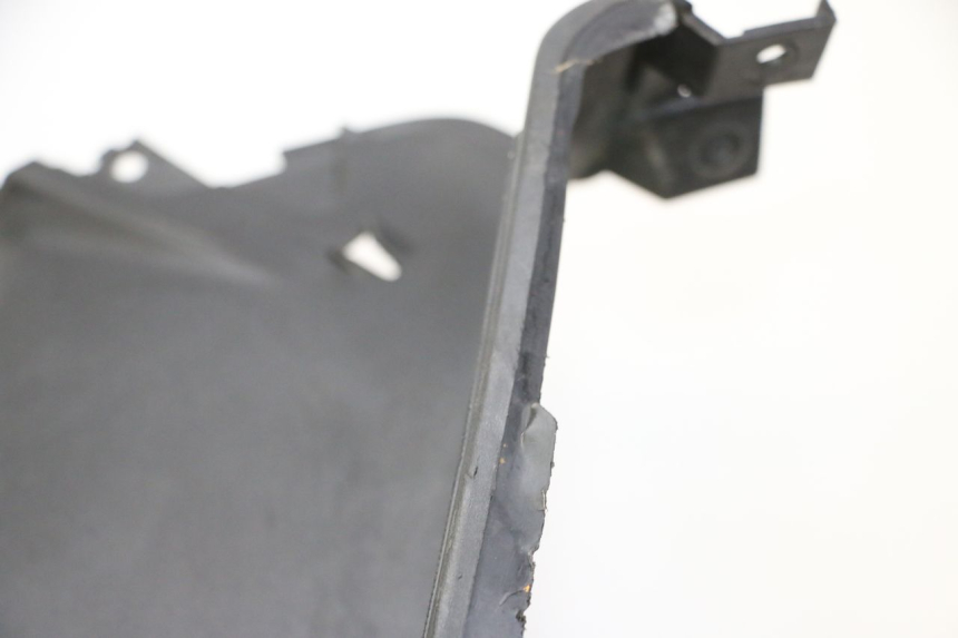 photo de PANNELLO INTERNO YAMAHA X-MAX XMAX 125 (2010 - 2013) - Panoramica del profilo