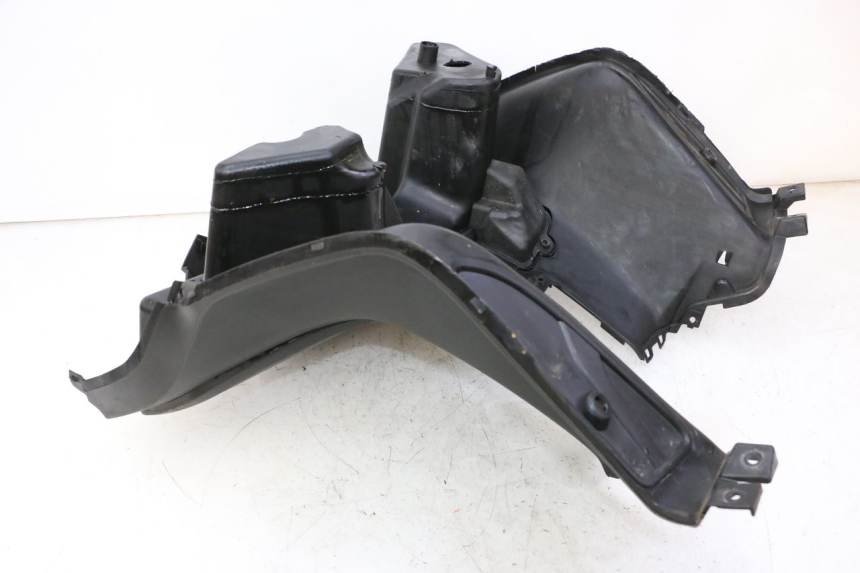 photo de PANNELLO INTERNO YAMAHA X-MAX XMAX 125 (2010 - 2013) - Stato della superficie e materiale