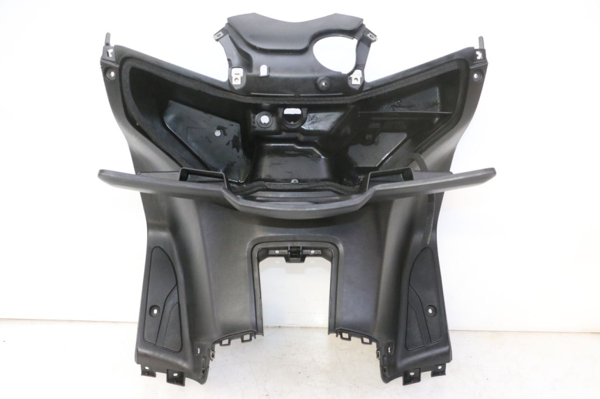 photo de PANNELLO INTERNO YAMAHA X-MAX XMAX 125 (2010 - 2013) - Dettagli dei punti di fissaggio