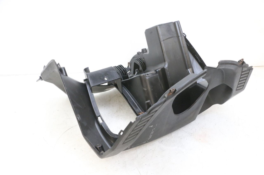 photo de PANNELLO INTERNO YAMAHA XMAX X-MAX 125 (2006 - 2009) - Zoom sullo stato d'uso