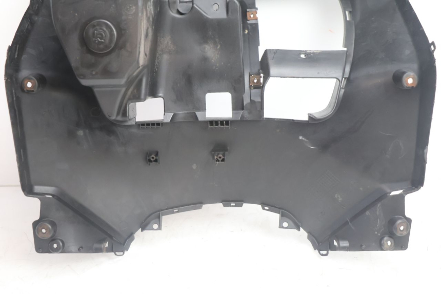 photo de PANNELLO INTERNO YAMAHA XMAX X-MAX 125 (2006 - 2009) - Altra vista dell'articolo