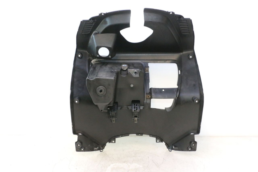 photo de PANNELLO INTERNO YAMAHA XMAX X-MAX 125 (2006 - 2009) - Primo piano tecnico