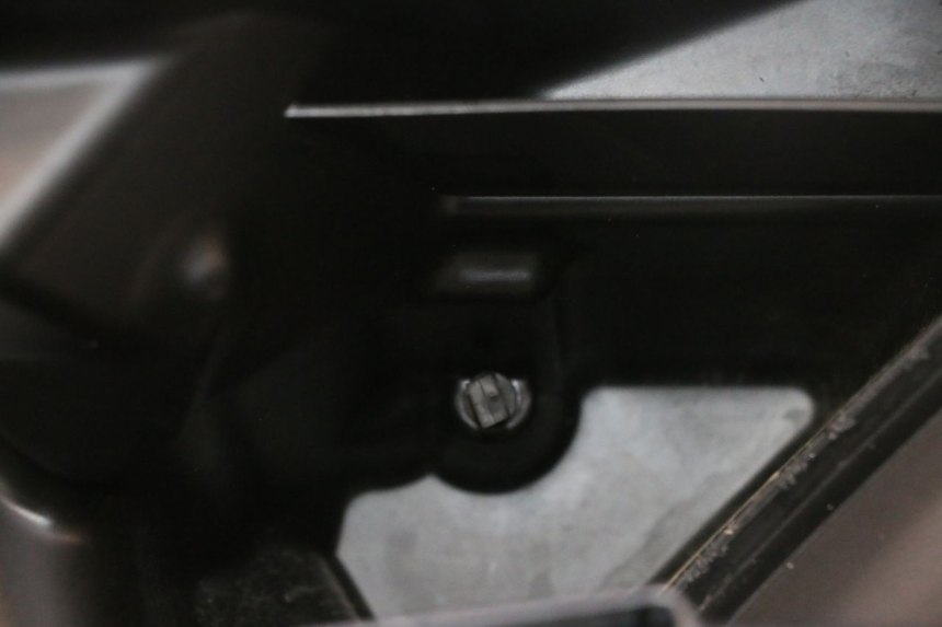 photo de PANNELLO INTERNO YAMAHA X-MAX XMAX 125 (2010 - 2013) - Angolazione alternativa