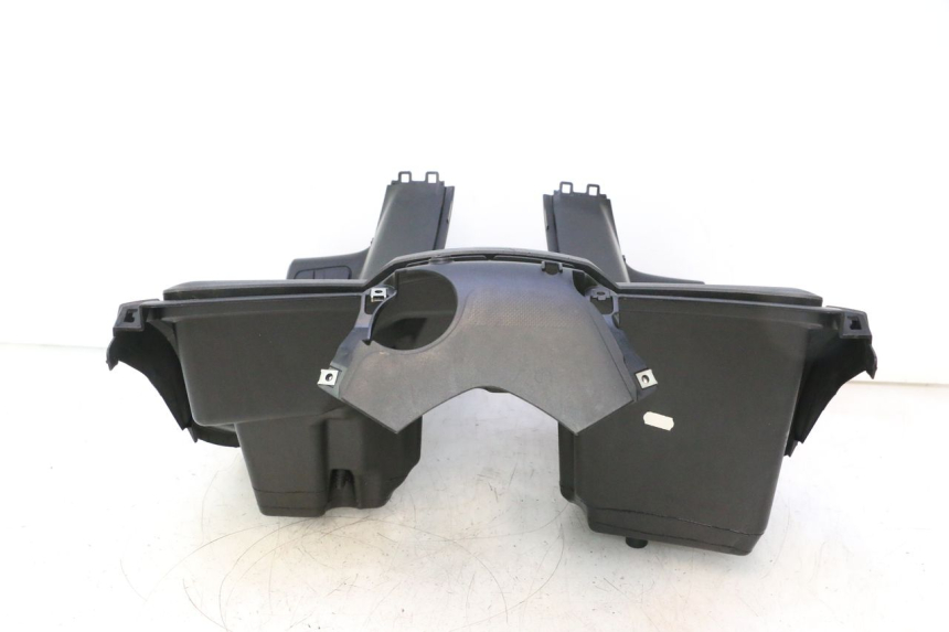 photo de PANNELLO INTERNO YAMAHA X-MAX XMAX 125 (2010 - 2013) - Stato della superficie e materiale