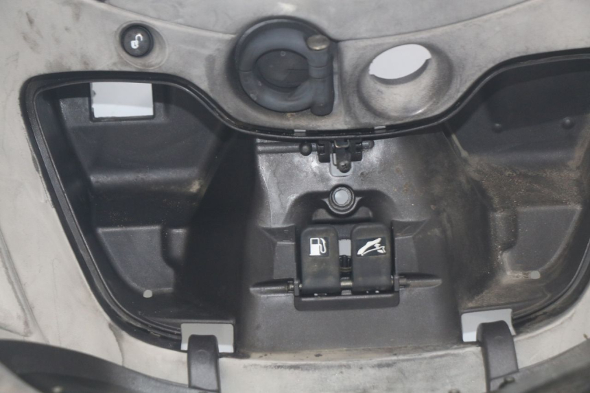 photo de PANNELLO INTERNO PIAGGIO X9 EVOLUTION 250 (2003 - 2007) - Foto prodotto supplementare