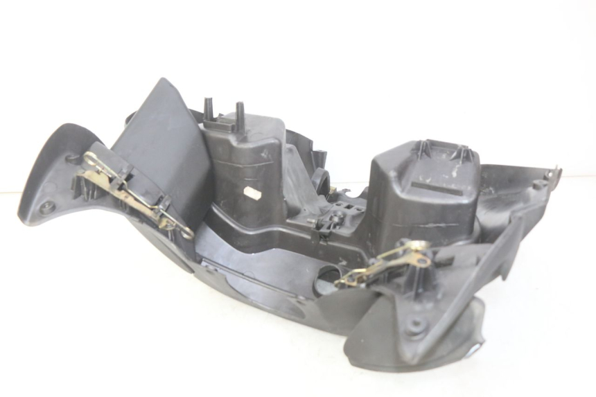 photo de PANNELLO INTERNO PIAGGIO X9 EVOLUTION 125 (2003 - 2007) - Zoom sullo stato d'uso