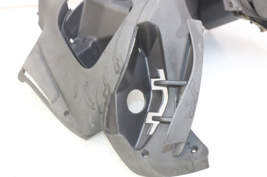 photo de PANNELLO INTERNO PIAGGIO X9 125 (2000 - 2003) - Zoom sullo stato d'uso