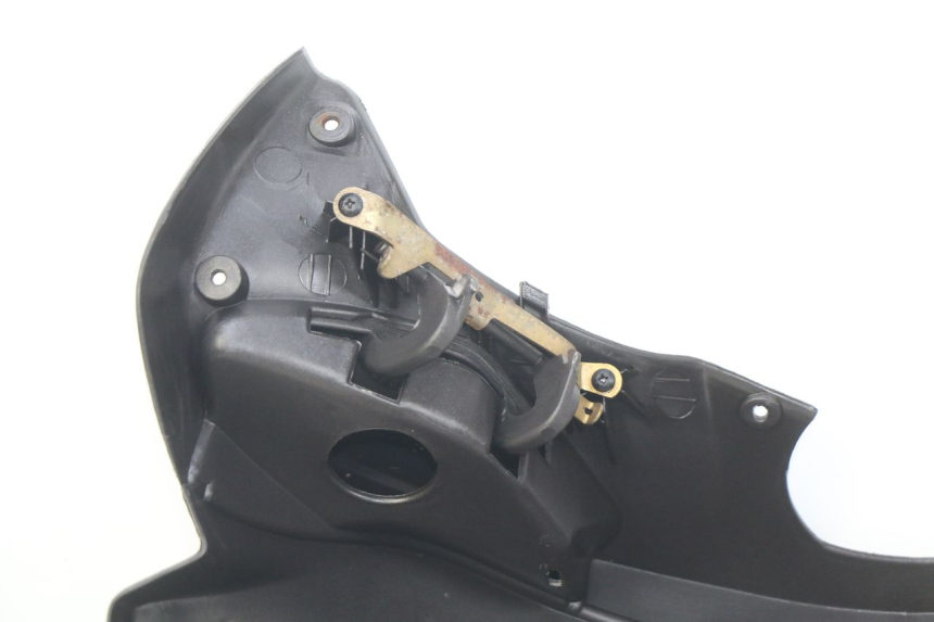 photo de PANNELLO INTERNO PIAGGIO X9 125 (2000 - 2003) - Stato della superficie e materiale