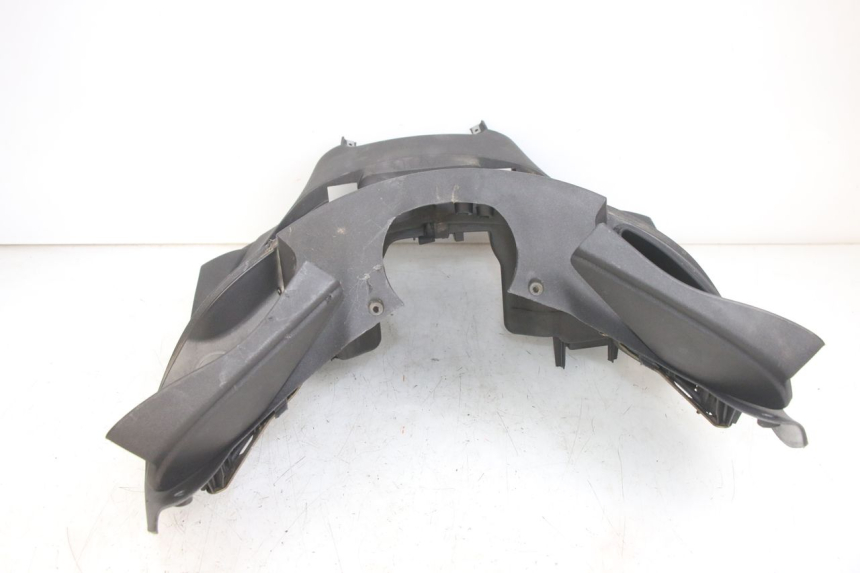 photo de PANNELLO INTERNO PIAGGIO X9 125 (2000 - 2003) - Dettagli dei punti di fissaggio