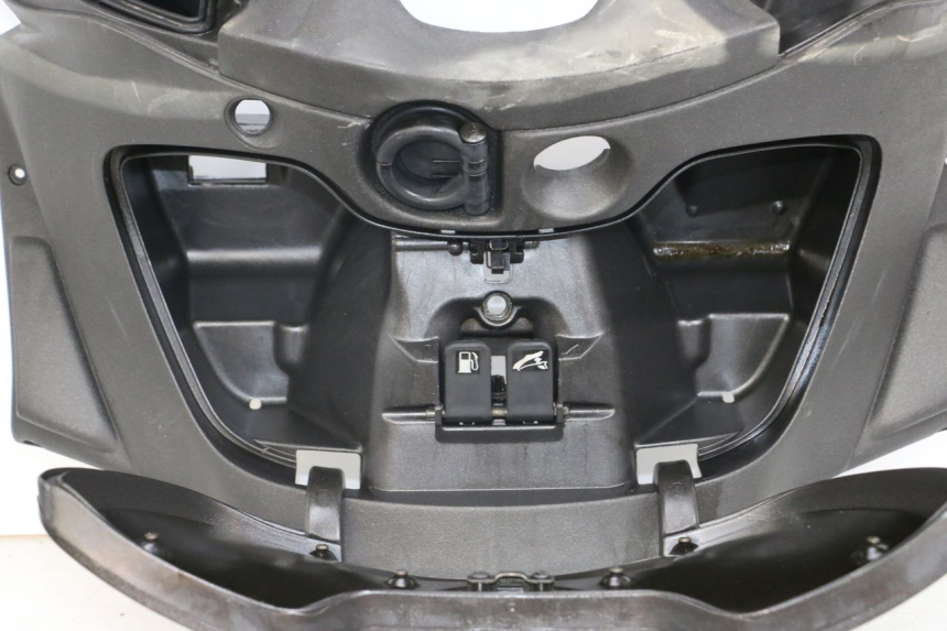 photo de PANNELLO INTERNO PIAGGIO X9 125 (2000 - 2003) - Altra vista dell'articolo