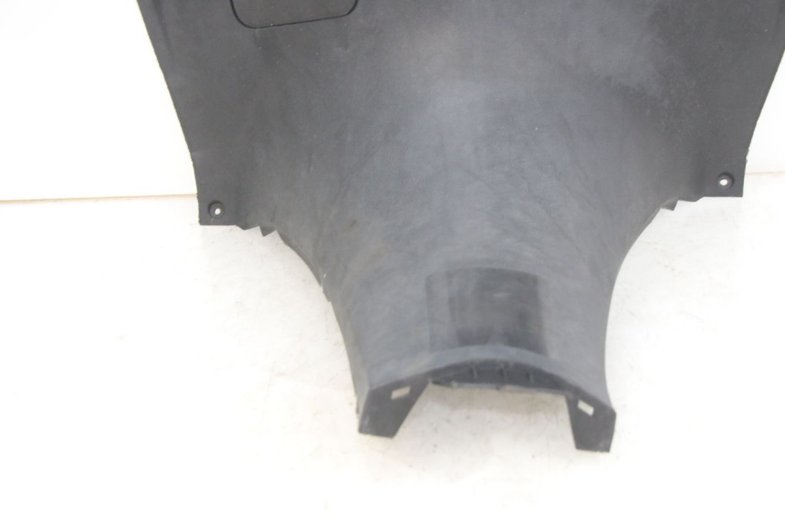 photo de PANNELLO INTERNO YAMAHA YP MAJESTY 125 (1998 - 2001) - Primo piano tecnico