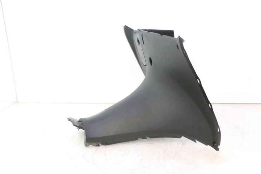photo de FASCIA INTERNA YAMAHA YP MAJESTY 125 (2002 - 2006) - Dettaglio del componente