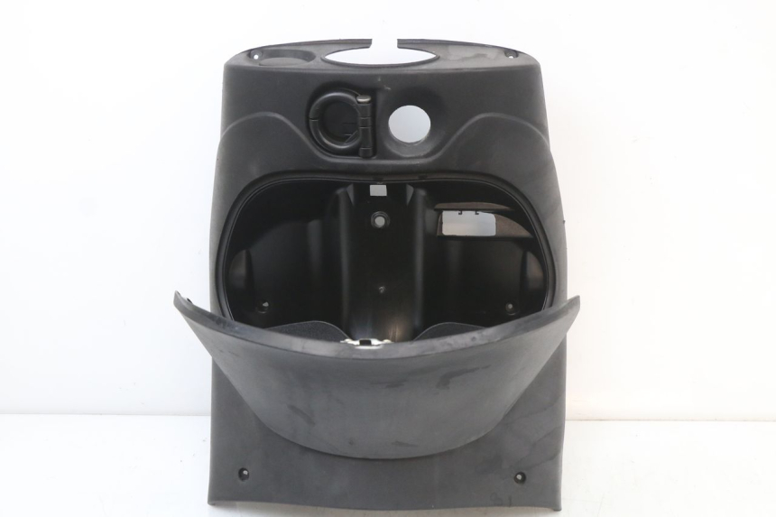 photo de PANNELLO INTERNO PIAGGIO ZIP 4T 50 (2018 - 2020) - Primo piano tecnico