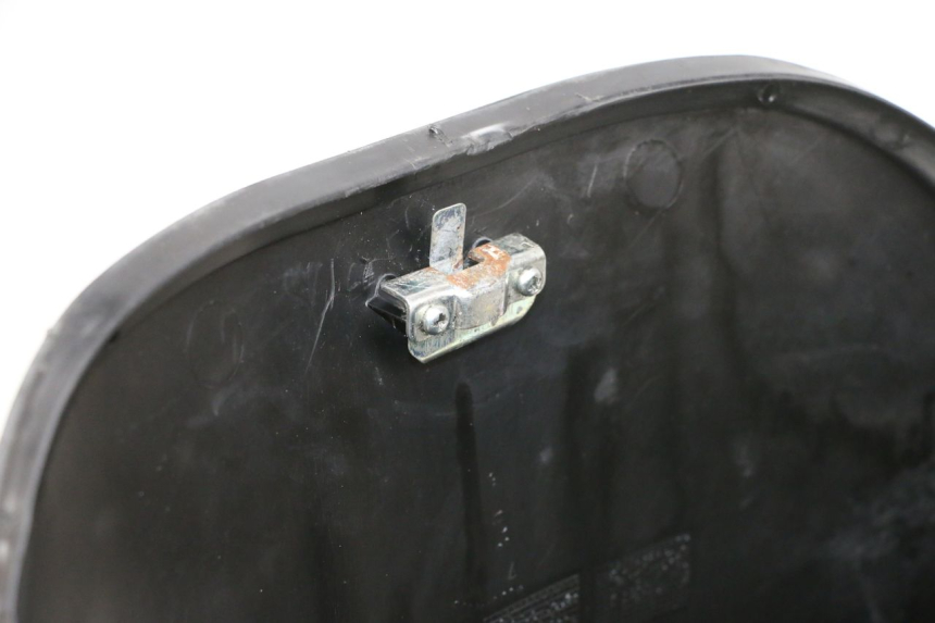 photo de PANNELLO INTERNO PIAGGIO ZIP 4T 50 (2018 - 2020) - Zoom sullo stato d'uso