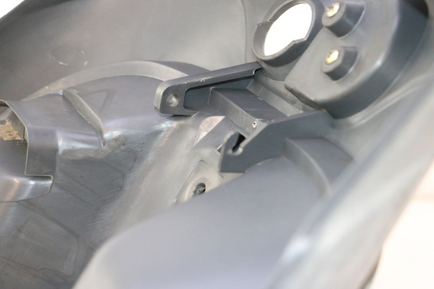 photo de RETROSCUDO PIAGGIO ZIP 4T 50 (2006 - 2017) - Primo piano tecnico