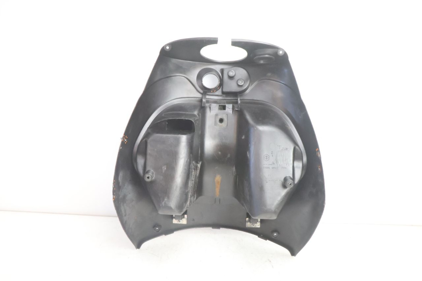 photo de PANNELLO INTERNO PIAGGIO ZIP 4T 50 (2018 - 2020) - Caratteristiche distintive