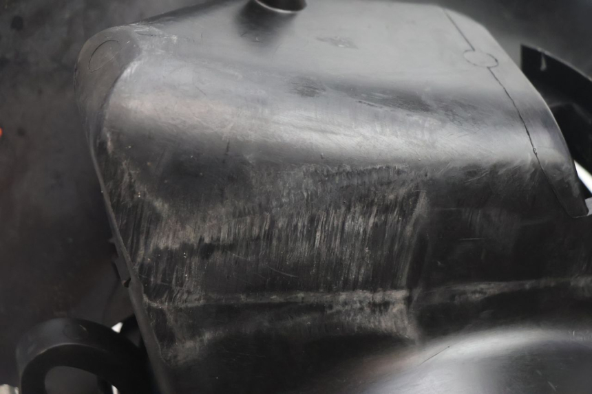 photo de PANNELLO INTERNO PIAGGIO ZIP 4T 50 (2018 - 2020) - Zoom qualità usato
