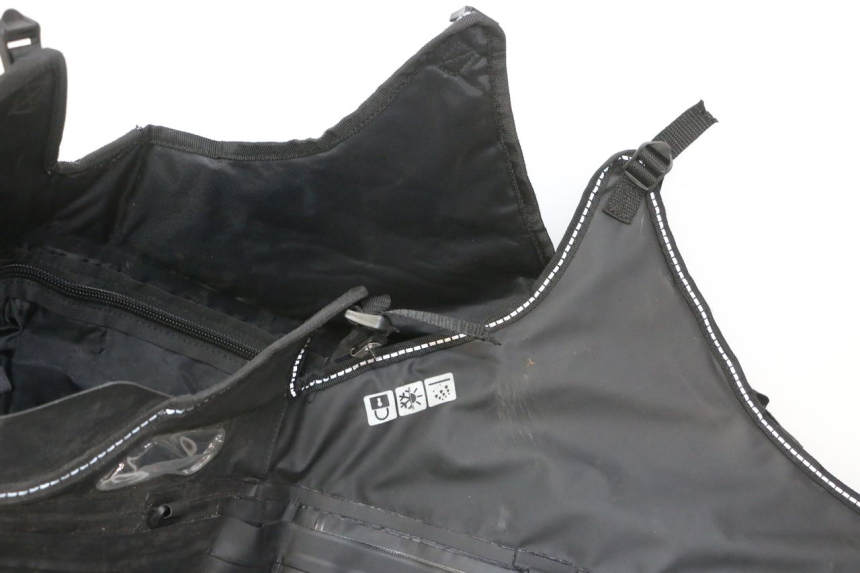 photo de COPRIGAMBE PIAGGIO MP3 HPE 310 (2024 - 2025) - Foto prodotto supplementare