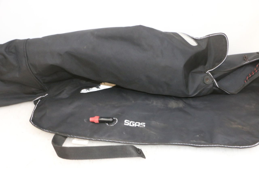 photo de COPRIGAMBE PIAGGIO MP3 500 (2016 - 2018) - Zoom sui componenti