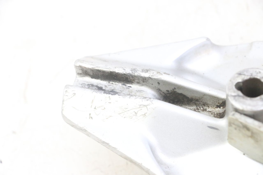 photo de POSTERIORE TAMBURO HONDA CRF-F CRF F 110 (2019 - 2022) - Dettagli dei punti di fissaggio