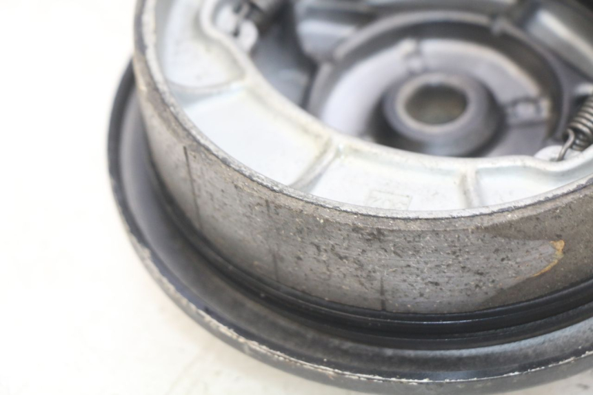 photo de TAMBURI POSTERIORE SYM WOLF SB 125 (2011 - 2018) - Zoom sullo stato d'uso