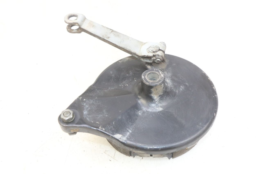 photo de TAMBURI POSTERIORE SYM WOLF SB 125 (2011 - 2018) - Dettagli dei punti di fissaggio