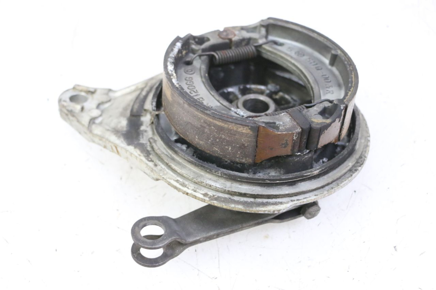 photo de TAMBURI POSTERIORE YAMAHA SR 125 (1982 - 2003) - Dettagli dei punti di fissaggio