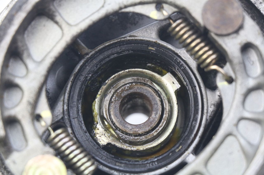 photo de TAMBURI ANTERIORI PEUGEOT LUDIX 50 (2008 - 2017) - Altra angolazione