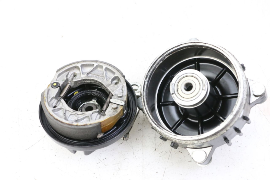 photo de TAMBURI ANTERIORI MBK OVETTO ONE 2T 50 (2013 - 2017) - Stato della superficie e materiale