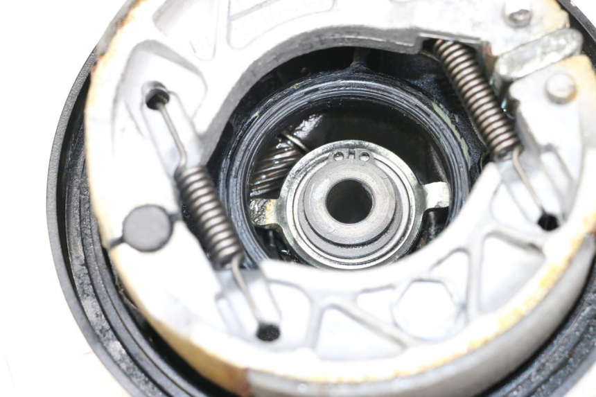 photo de TAMBURI ANTERIORI MBK OVETTO ONE 2T 50 (2013 - 2017) - Zoom sullo stato d'uso