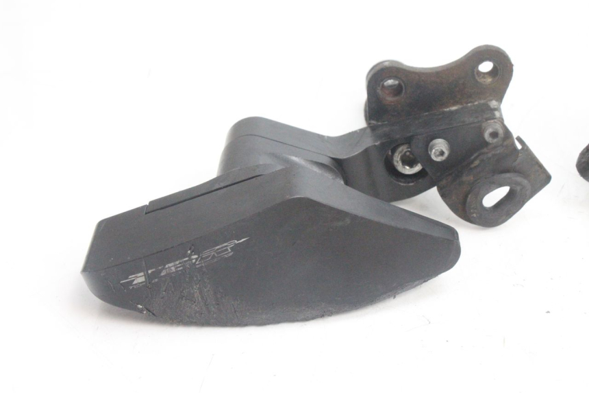 photo de TAMPONE MOTORE KAWASAKI ER-6 ER6 F ABS 650 (2012 - 2016) - Dettaglio del componente